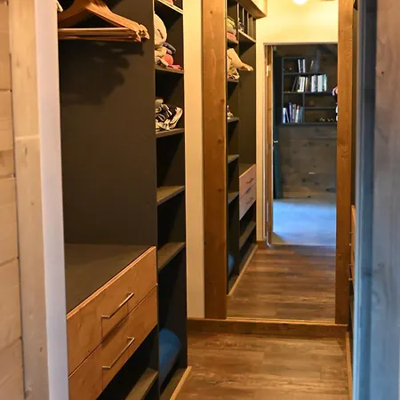 Apartment Montana