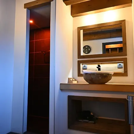 Montana Apartment